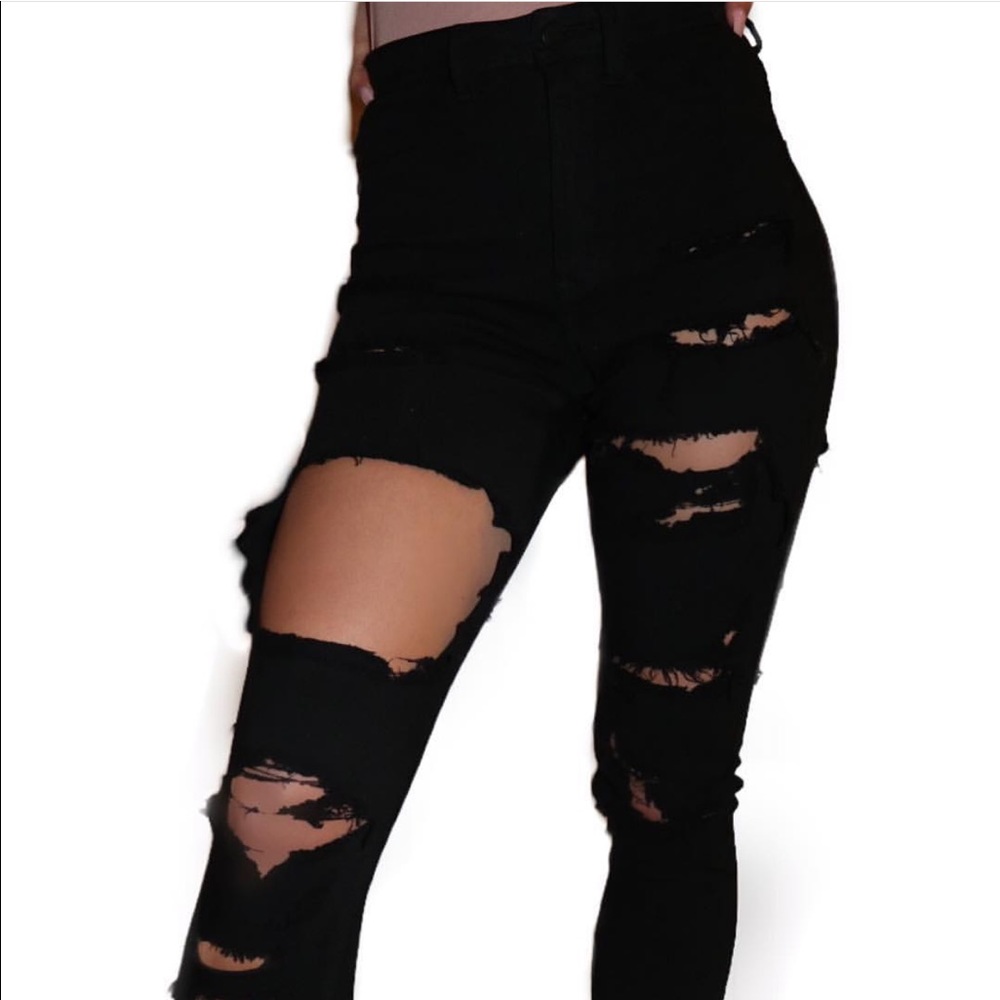 Destroyed black jeans